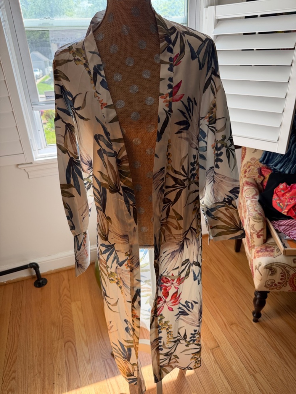 SHEIN Floral Long Lightweight Robe in Cream with Blue & Green Leaves